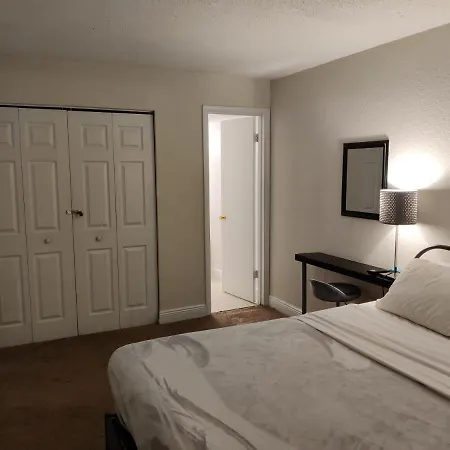 Centauri Vacation Rentals: Orlando 2-Bedroom Condo with Free Parking Exterior photo