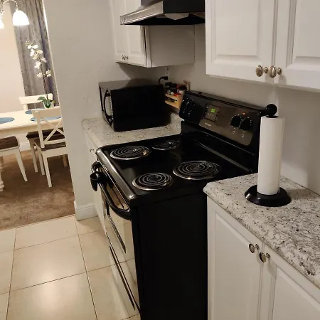 Centauri Vacation Rentals: Orlando 2-Bedroom Condo with Free Parking Exterior photo